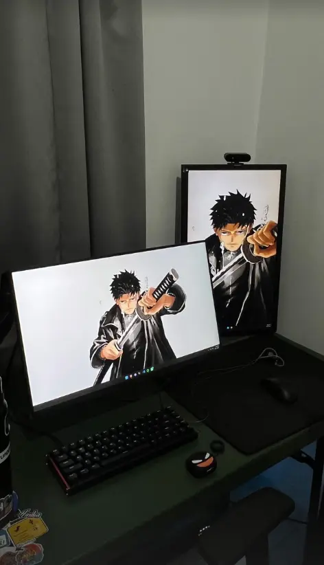 Yohanes’s current workspace and coding desk